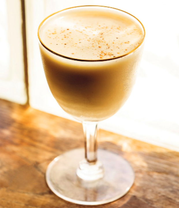 Mezcal-Cocktail “Mezcalexander”