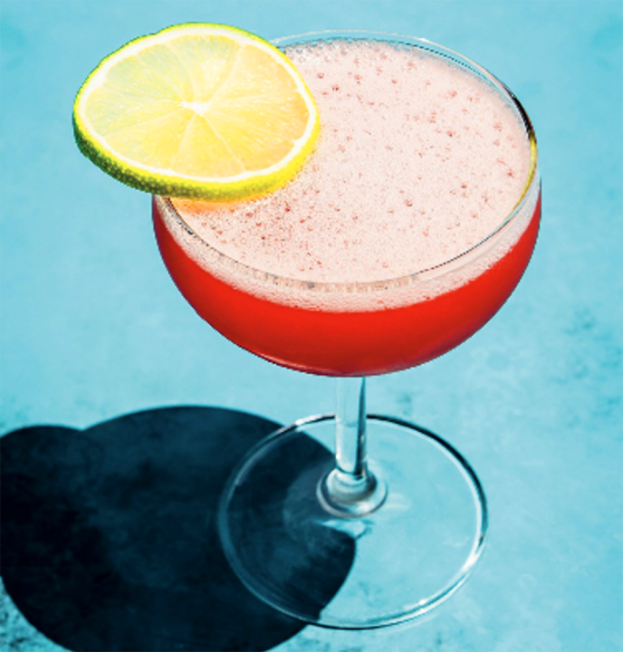 Mezcal cocktail Mezcapolitan