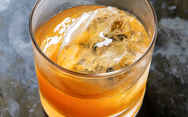 Cocktail de mezcal et de tequila « Salt and Ash »