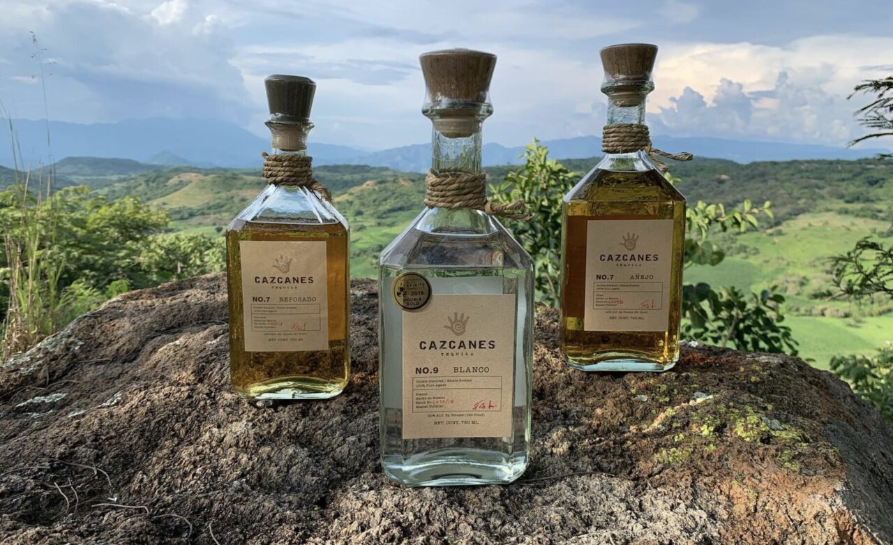 Tequila Cazcanes vs. Don Julio: Afsløring af Overlegenhed inden for Tradition og Håndværk