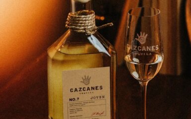 Tequila Cazcanes No. 7 Joven: Hvor frisk agave møder kunsten i fadmodning